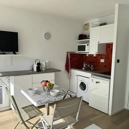 Confortable Studio, Wifi, Parking, Proche